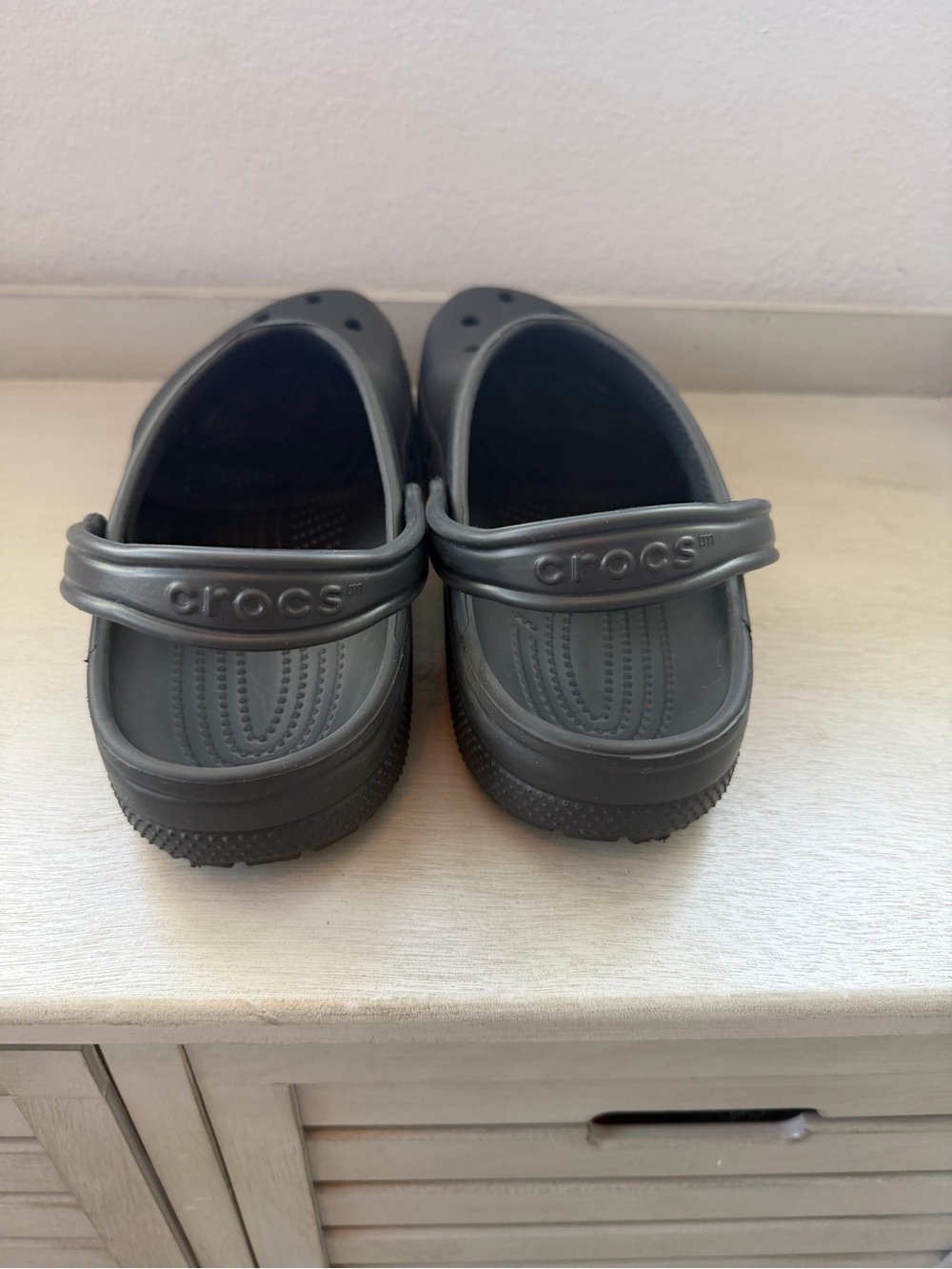 CROCS Adults Classic Clogs - Men’s Size 13 - Picture 3 of 6